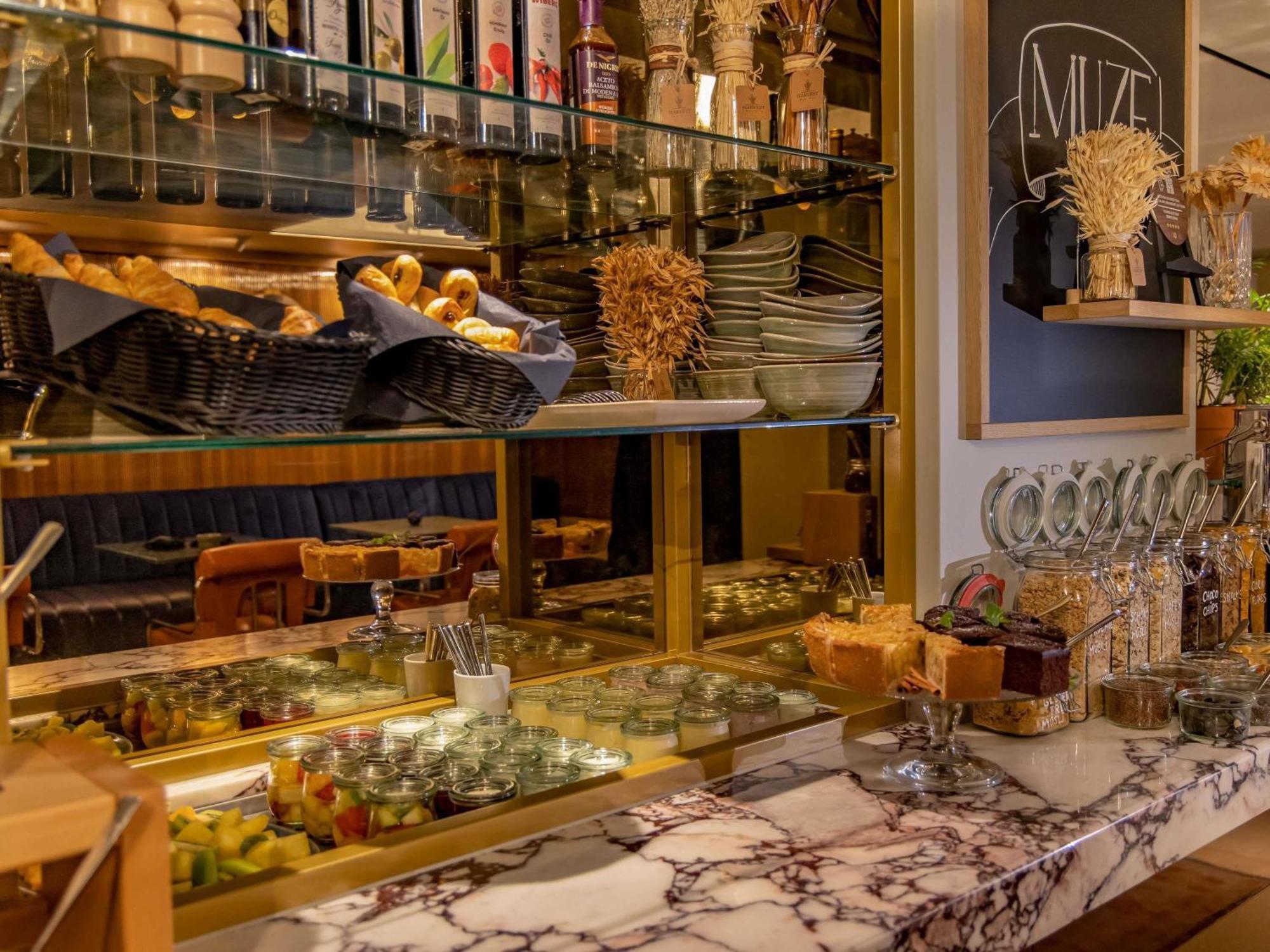 Muze - Handwritten Collection 4* Dusseldorf