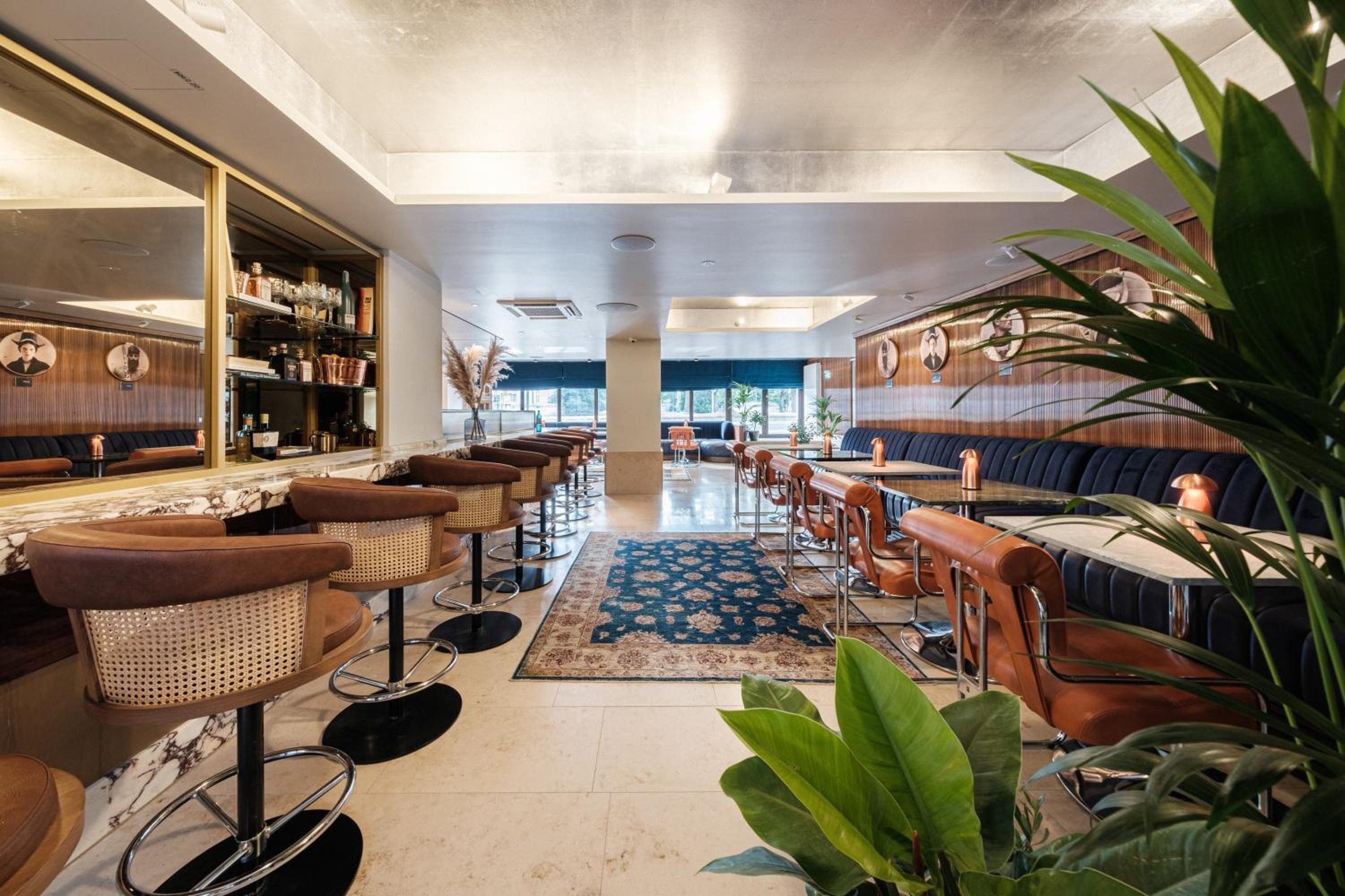 Hotel Muze - Handwritten Collection