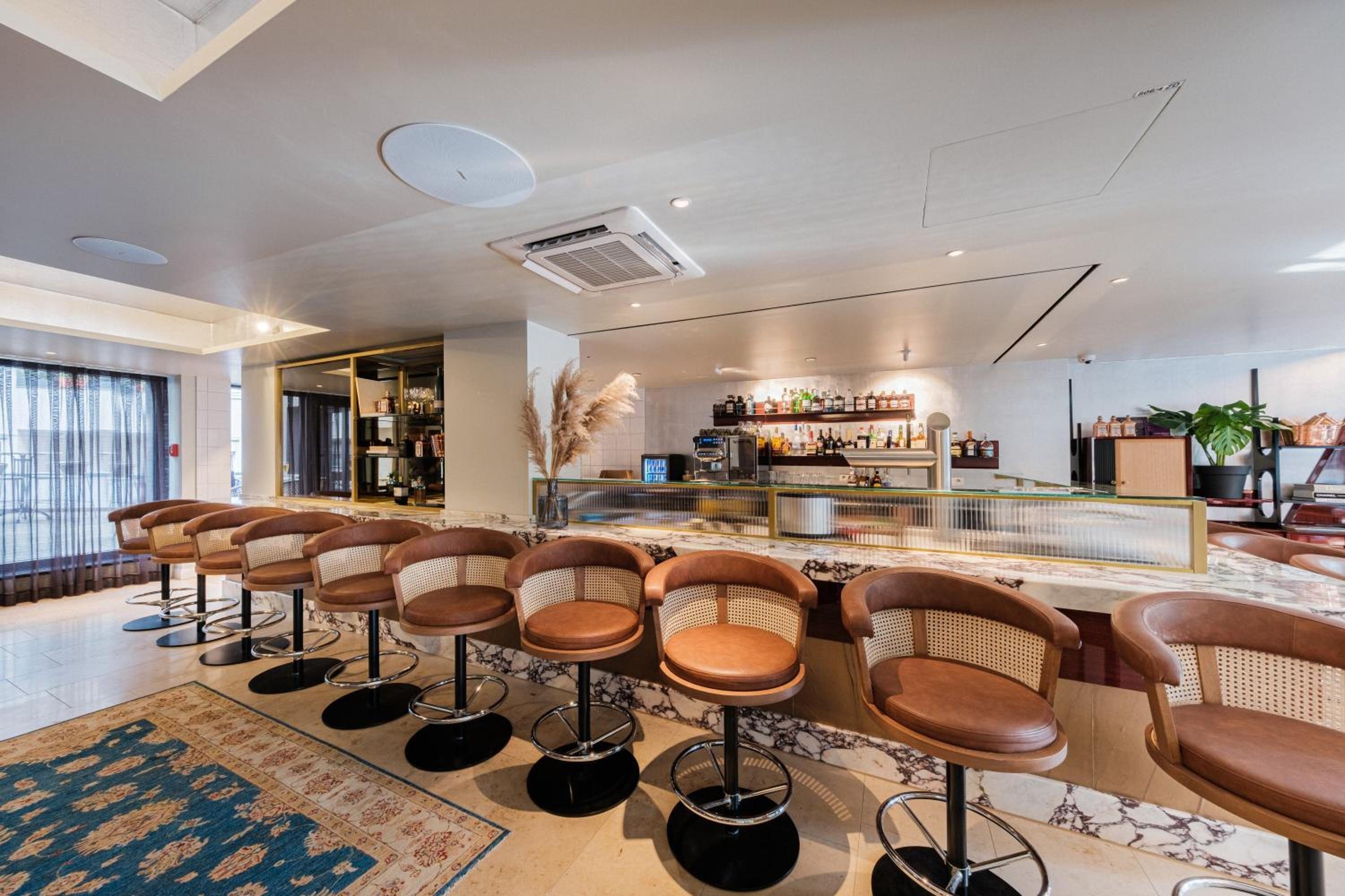 Muze - Handwritten Collection Hotel